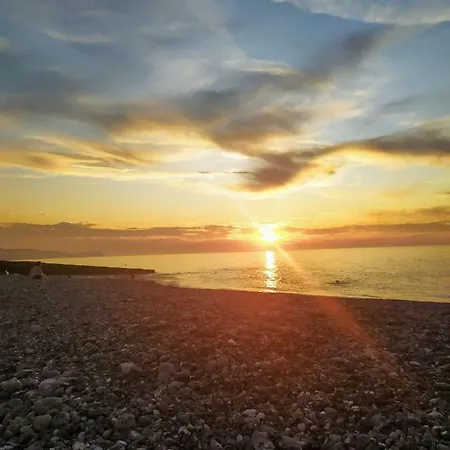 1 Emplacement Parfait ! 150m De La Et De La Rue Pietonne